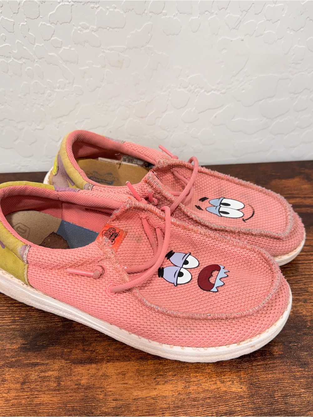 Hey Dude Wally Funk SpongeBob Patrick Star Pink Green Kids Shoes Size 3 Junior